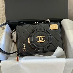 Chanel camera bag 2024 black lamb leather with gold. Brand new